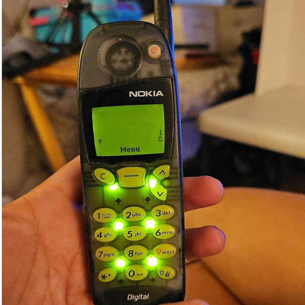 Y2K Nokia 5190 Cell Phone Bundle Brick Candy Bar Charger Case Tested Prop Analog